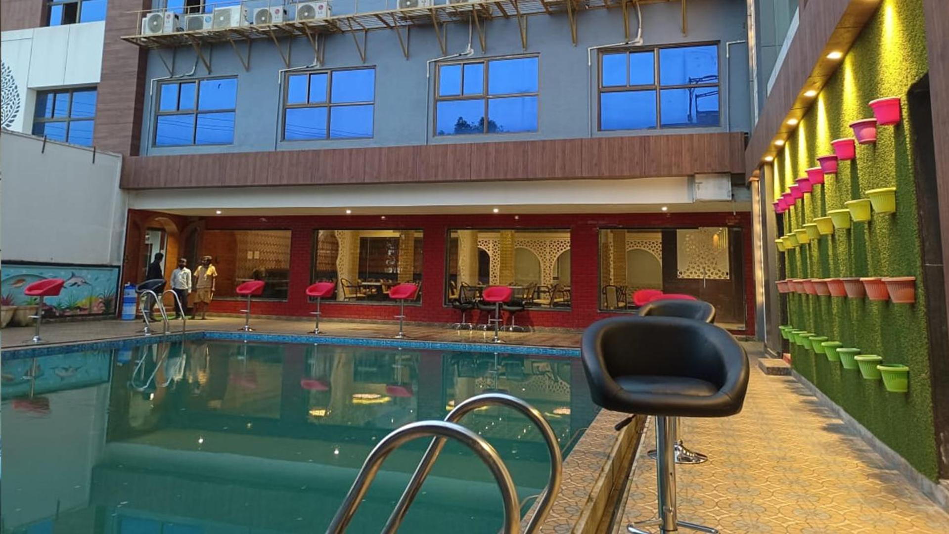 Atlantis Resort Spa Restaurant Swimming Pool, Banquet Hall, Guntur. Exterior foto
